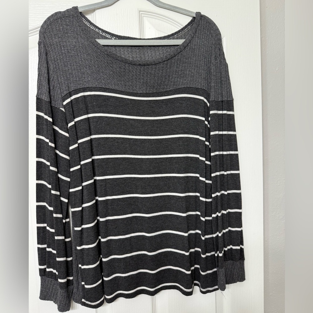 Hazel Women's Size XL Charcoal Grey Striped Waffle Knit Lightweight Sweater Top